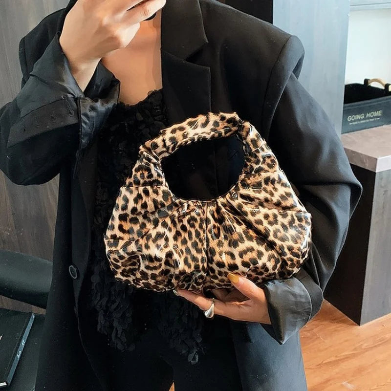 Women’s Luxury Leather Handbag – Chic