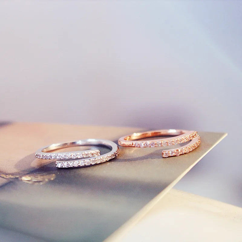 Women’s Luxury Rhinestone Hollow Ring