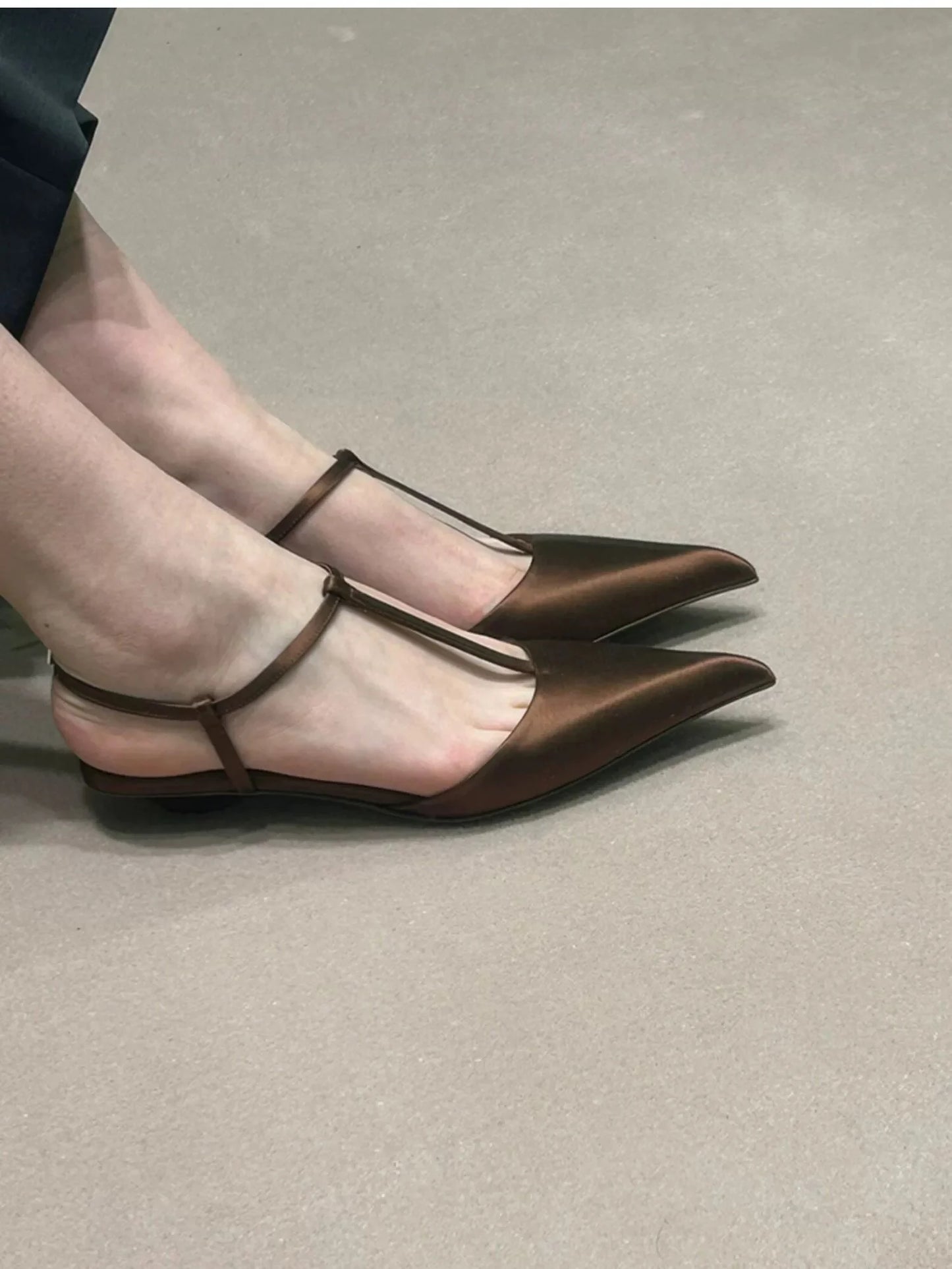 Women’s Pointed-Toe Low Heel Sandals