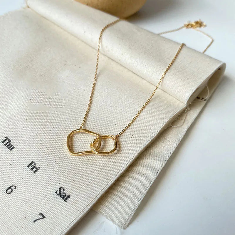 Women’s Geometric Round Necklace