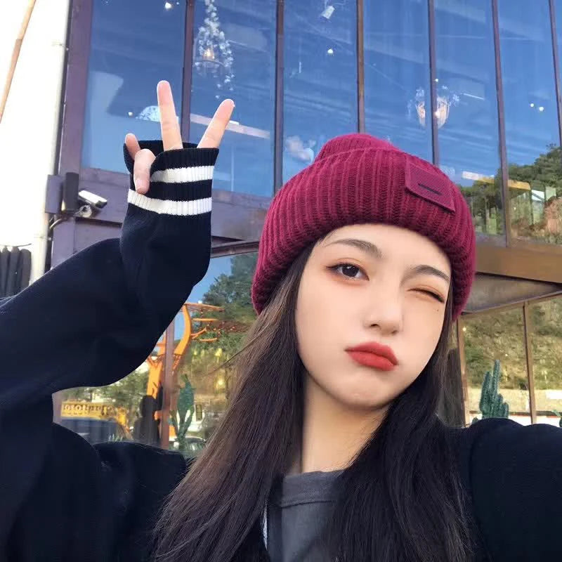 Women’s Wool Blend Smiley Beanie