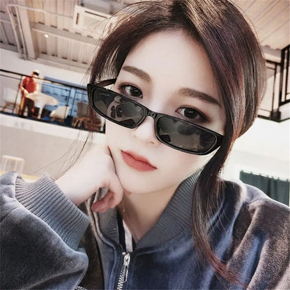 Women’s Retro Small Rectangle Sunglasses