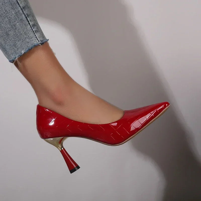 Women’s Pointed-Toe Heels – Elegant Pumps