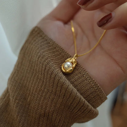 Women’s Pearl Inlaid Cuban Chain Necklace