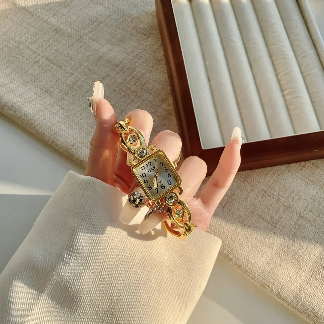 Women’s Luxury Gold Bracelet Watch