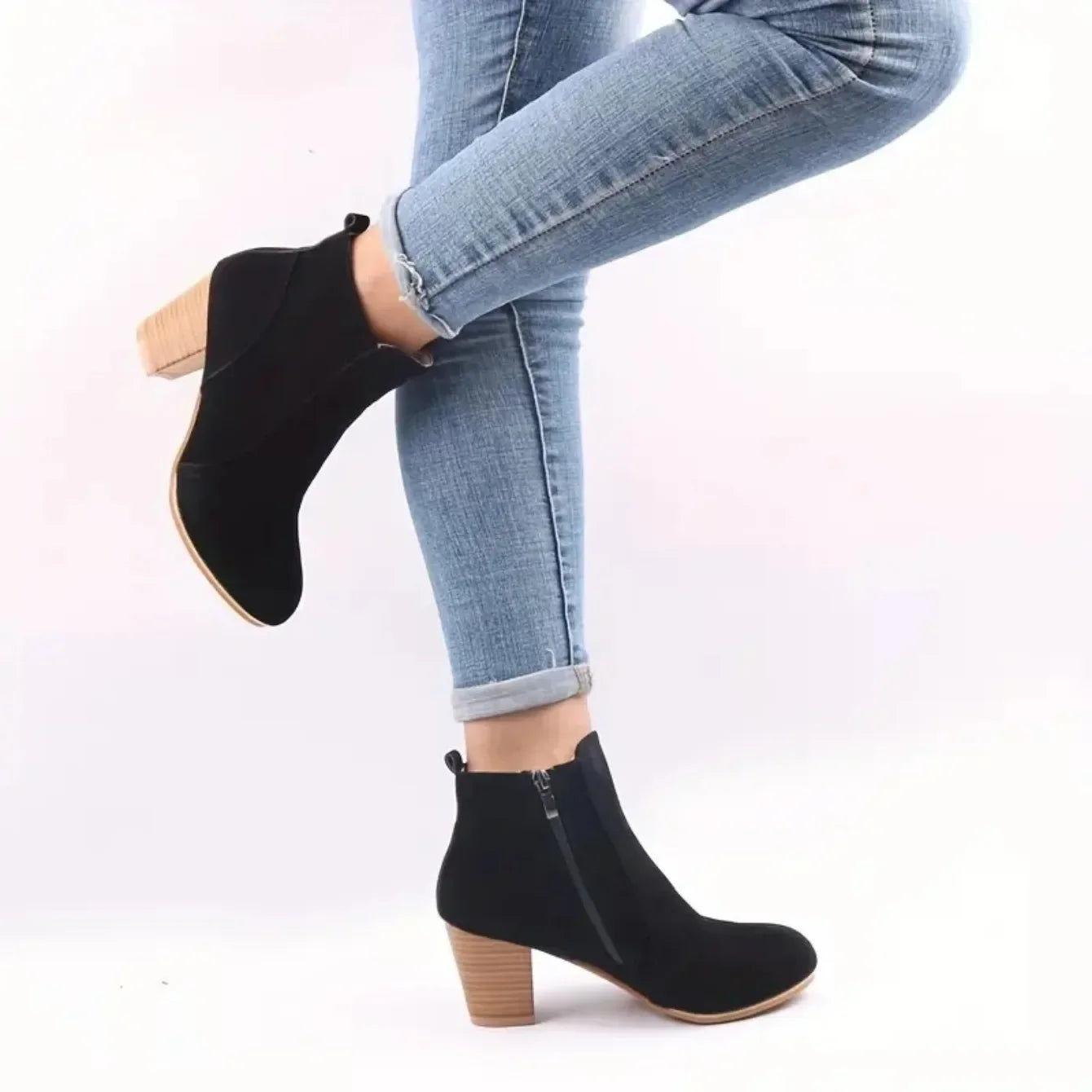 Women’s Chunky Heel Chelsea Boots – Autumn Winter Fashion