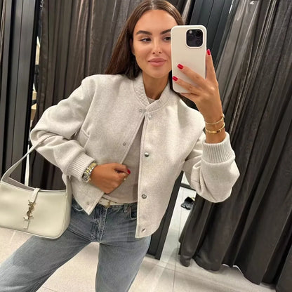 Women’s Cropped Bomber Jacket – Autumn/Winter Streetwear.