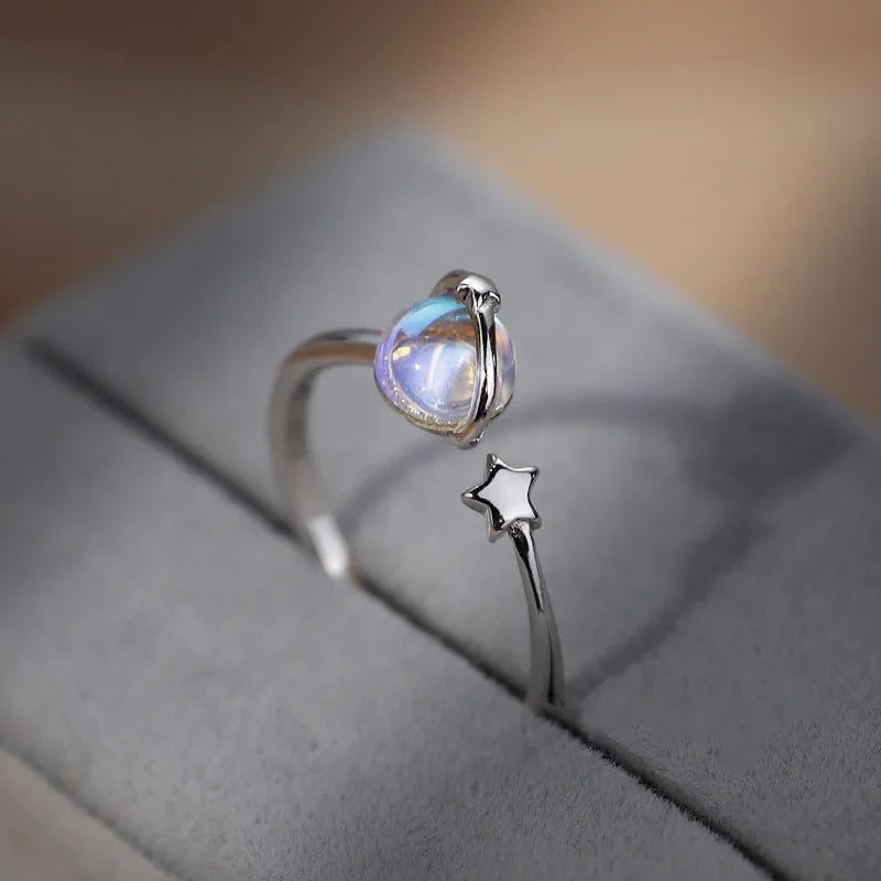 Women’s Planet Cat Eye Round Ring