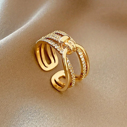 Women’s Geometric Zircon Gold Ring