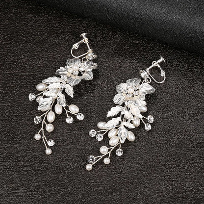 Women’s Pearl & Crystal Floral Earrings