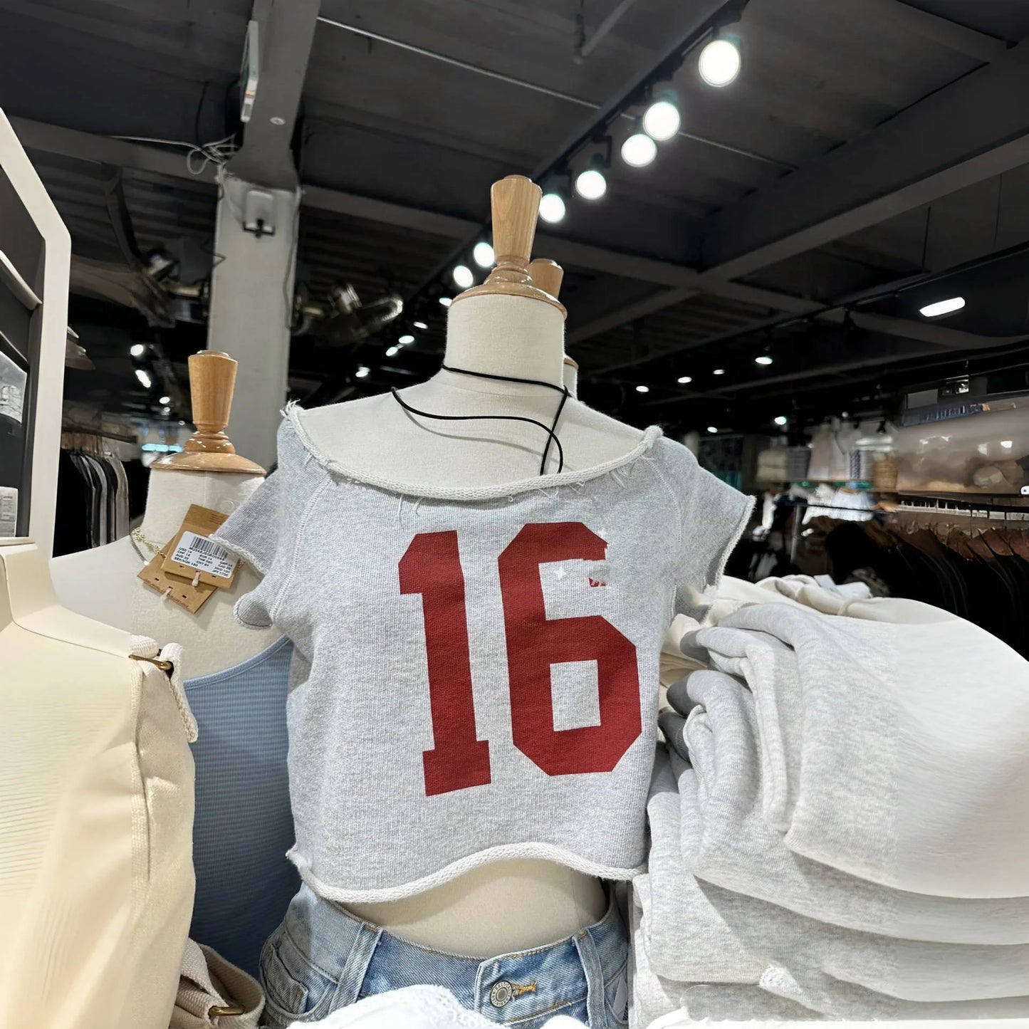 28 Graphic Print T-Shirts Woman Summer Slash Neck Short Sleeve Cotton Tees American Vintage Streetwear Raw Hem Crop Top T-shirts