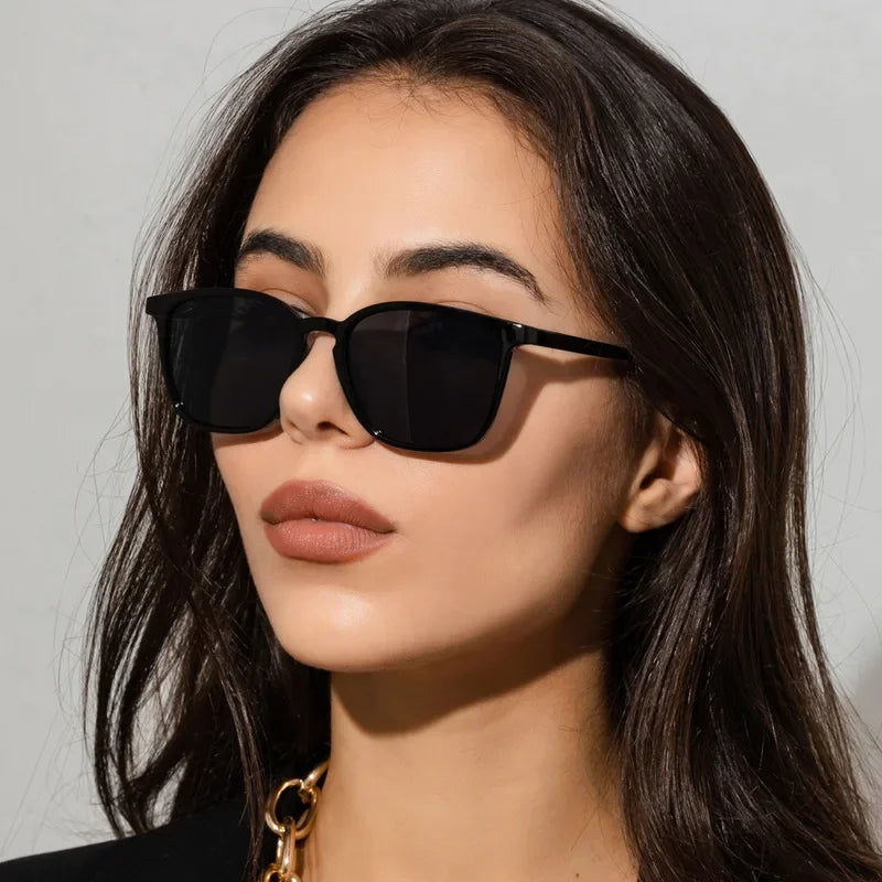 Women’s Vintage Square Sunglasses