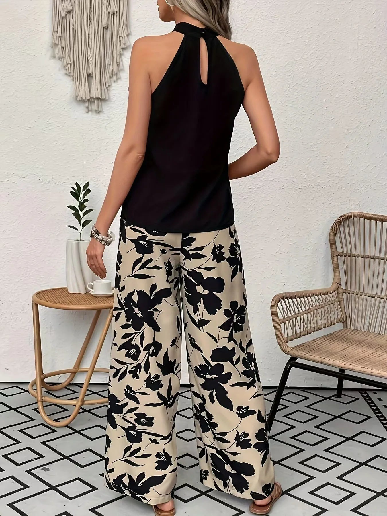 Women’s Casual Wide-Leg Printed Pants with Elastic Waist