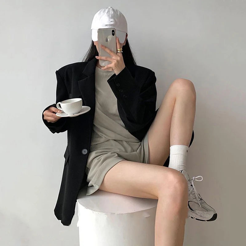Women’s Black Single-Button Blazer – Loose Fit Office & Streetwear.