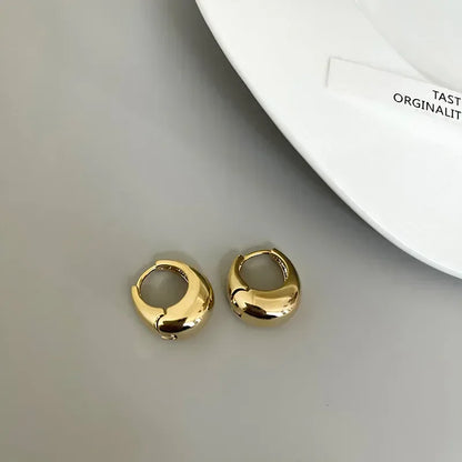 Women’s Classic Small Hoop Earrings