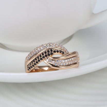 Women’s 18K Rose Gold Luxury Wedding Ring