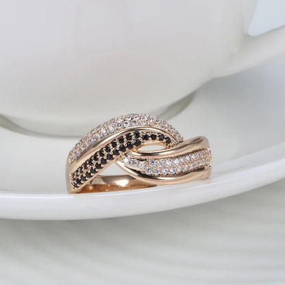 Women’s 18K Rose Gold Luxury Wedding Ring